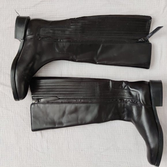 Clarks EUC Black Riding Boots- Wide Calf - Picture 2 of 2